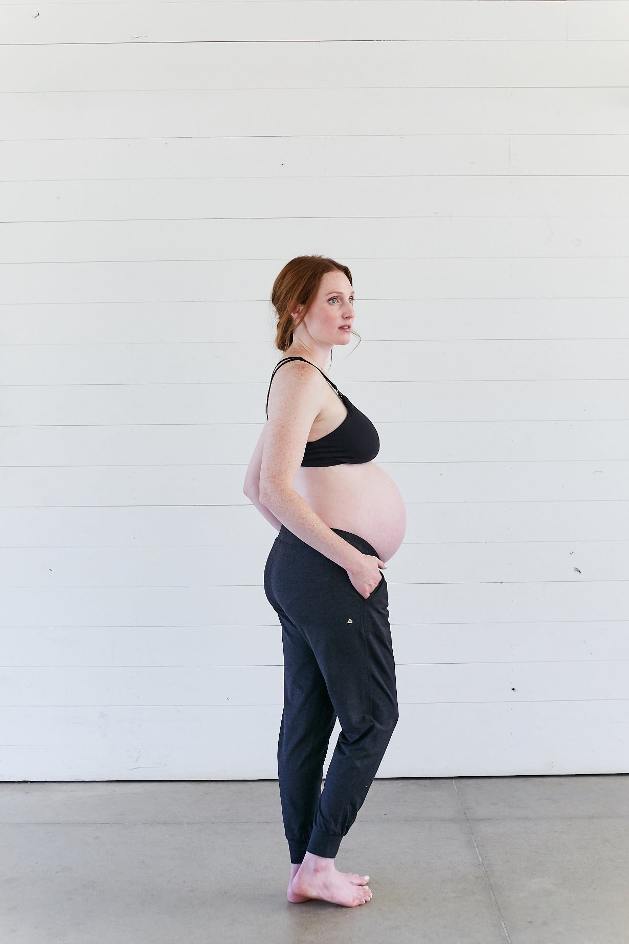 Comfortable Maternity Joggers for Active Moms-to-Be – Anook Athletics